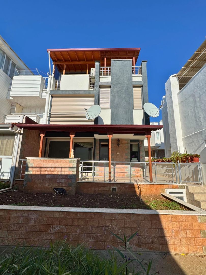 DİDİM AKBÜK BAL PETEK SİTESİNDE SATILIK 3+1 VİLLA