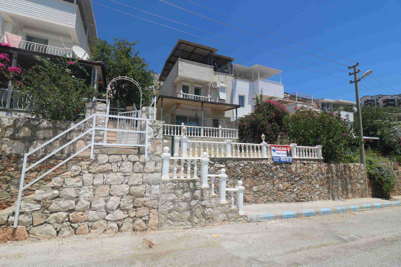 DİDİM AKBÜK KUMKENT SİTESİNDE SATILIK 3+1 EŞYALI VİLLA